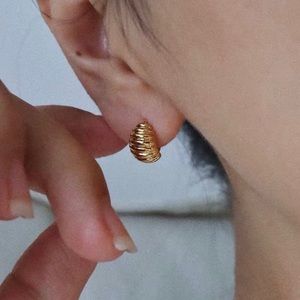 18k Gold Mini Croissant Dome Huggie Earrings